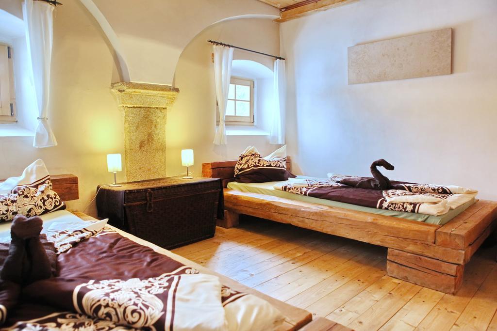 Hrazdeny Statek Landhaus *