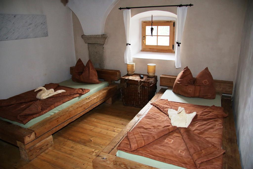 Hrazdeny Statek Landhaus