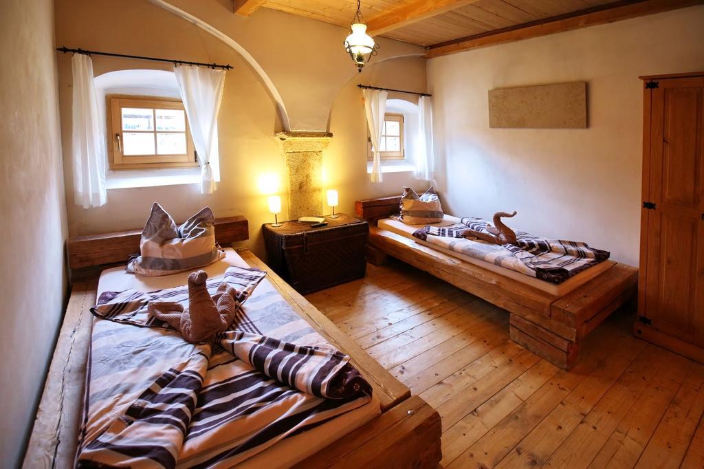 Landhaus Hrazdeny Statek *